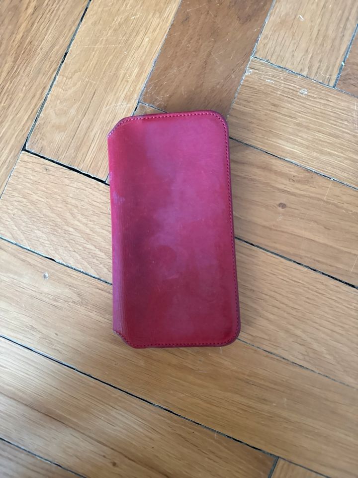 Original Apple Hülle zum Aufklappen aus Leder pink für iPhone X in München