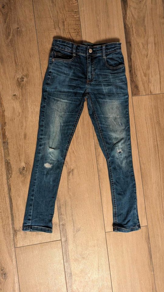 TOP! Boden jeans used look Jungs gr 140 fast neu! in Friedrichsdorf