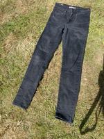 Levi’s High Rise super Skinny 27 schwarz verwaschen Niedersachsen - Rosengarten Vorschau