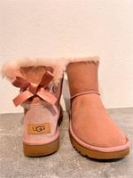 Winterschuhe - Neuwertige UGGs Mini Bailey Bow Stiefelette - rosa Bayern - Pottenstein Vorschau