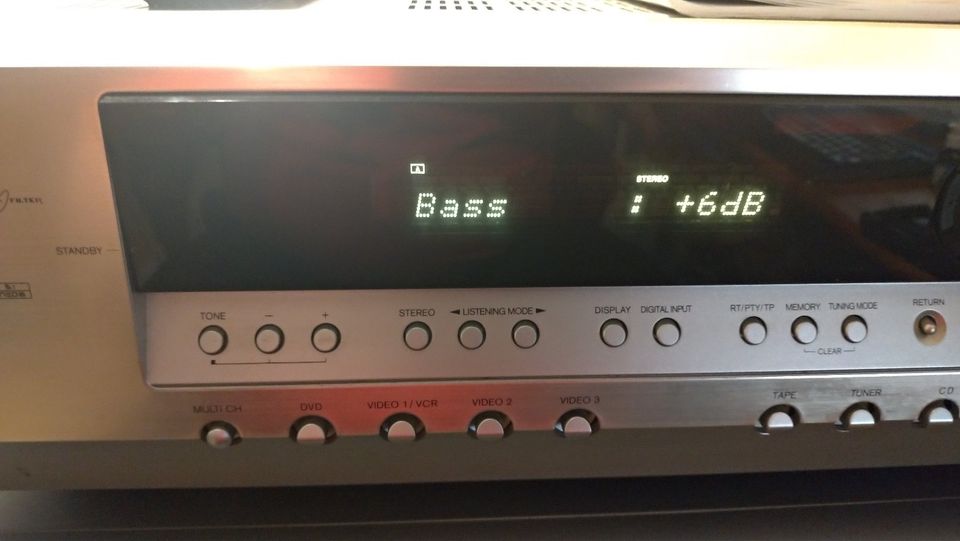 Onkyo HT-R330 Stereo 5.1 Heimkino AV Receiver - Verstärker in Bad Vilbel