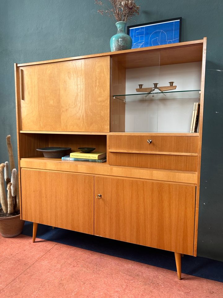 Highboard Regal Vintage Mid Century Vitrine in Leipzig