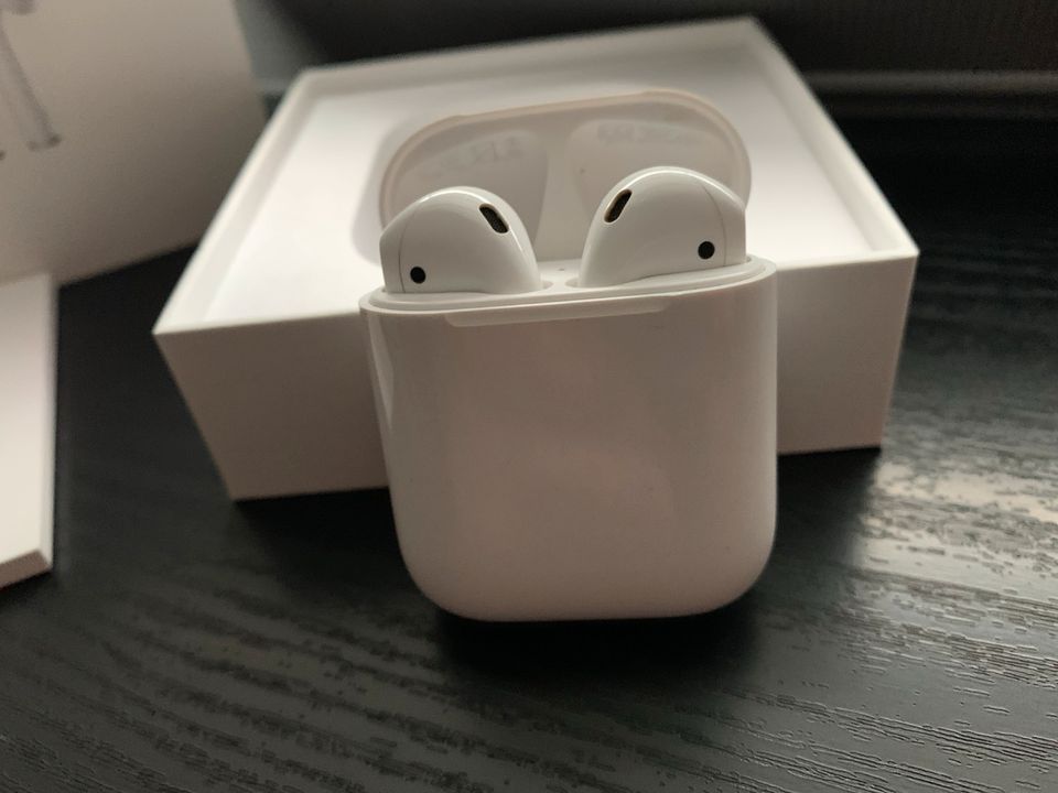 AirPods Generation 2.. in Herne