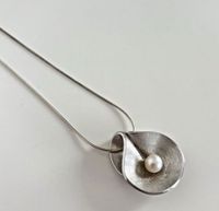 Wunderschöne 925 Silber Halskette mit einem Hübschen Anhänger Niedersachsen - Gifhorn Vorschau
