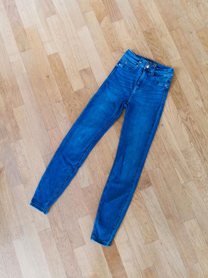 Jeans Mädchen skinny high waist w25 amisu new Yorker in Leuna