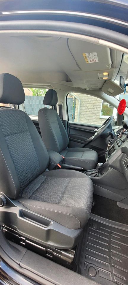 VW Caddy 1.4 TSI mit Rollstuhlrampe behindertengerecht Automatik in Ennigerloh