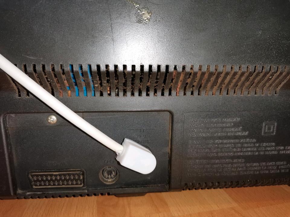 DDR Fernseher DDR Farbfernseher ROBOTRON  Color-Vision RC9140 in Forst (Lausitz)