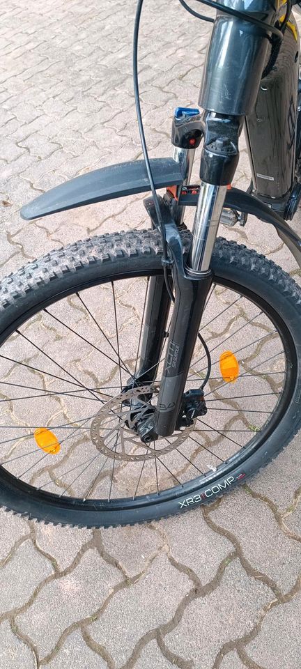 E-Bike EMTB wenig Km in Münchhausen