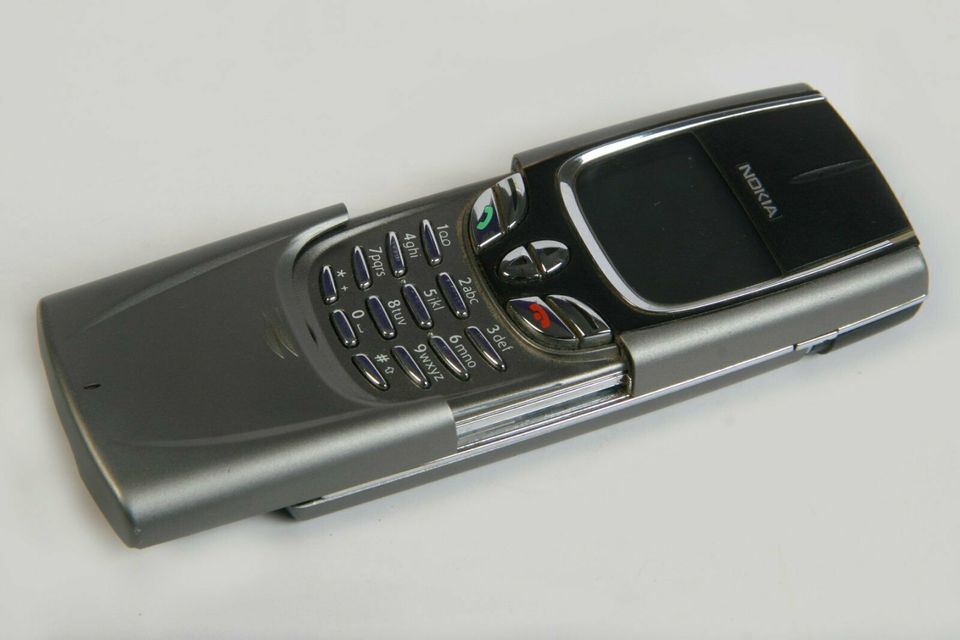 Nokia 8850 Handy Phone ohne Simlock Titan-Silber RARITÄT Bedienun in Berching