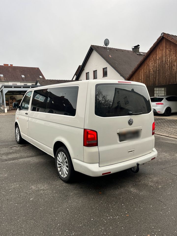 VW T5 4 Motion Lang Bus Caravelle Shuttel 9 Sitze Transporter in Kupferberg
