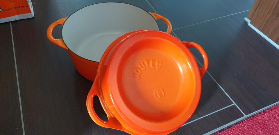Le Creuset Cousances Doufeu Gusseisen Bräter 22cm Topf Emaille in Roding