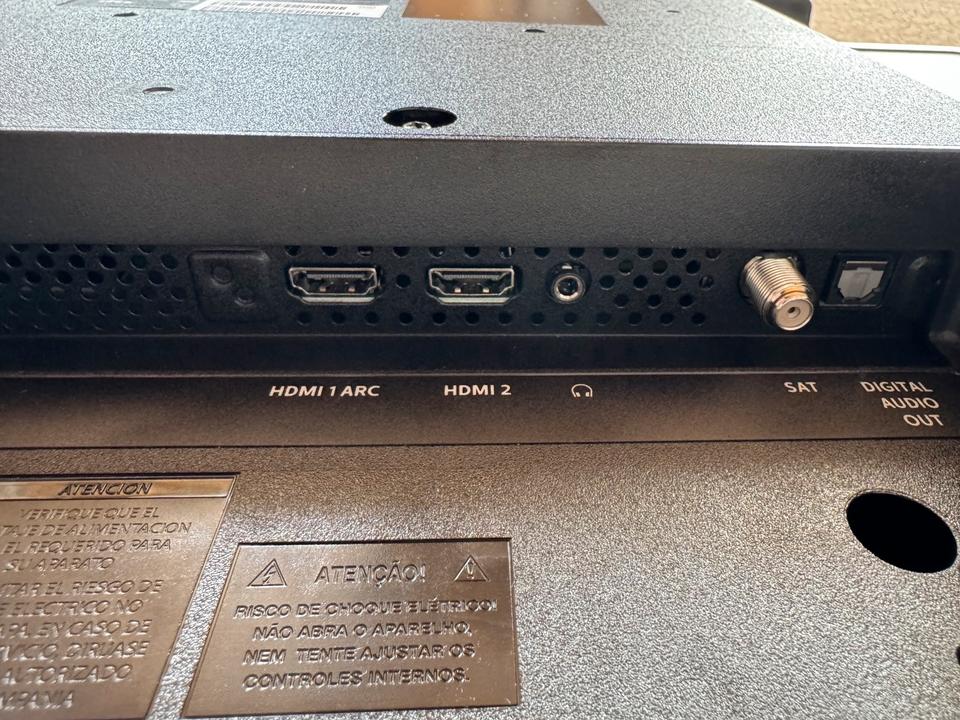 Philips Tv 32 Zoll, LED, HD, wie neu, knapp 2 Jahre Restgarantie in Ilmenau