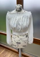 H&M weiß Off Shoulder Cropped Shirt Divided Gr. L Bluse Hessen - Edermünde Vorschau
