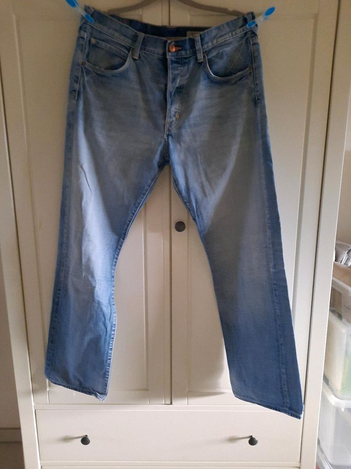 Jeanshose in blau Gr. 36/34 in Kamen