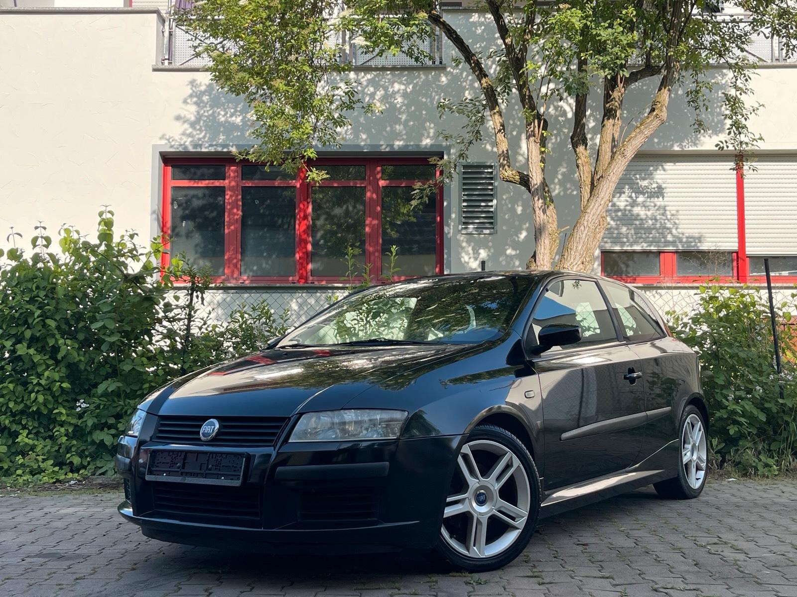 Abbildung des Autos Fiat stilo 1.8 Benzin