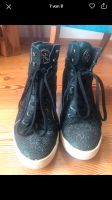 Guess Wedge Sneaker schwarz weiß Glitzer NP 159 Euro Baden-Württemberg - Königsbach-Stein  Vorschau