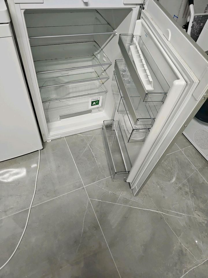 Einbaukühlschrank von Siemens  Extraklasse in Tönisvorst