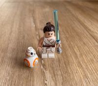Rey and BB-8 Droid mit Lichtschwert Minifigs Lego Star Wars Bremen - Neustadt Vorschau