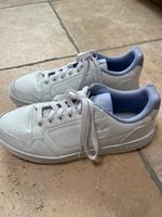 Adidas Damenschuhe 41 1/3 Niedersachsen - Schwülper Vorschau