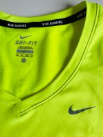 „Nike“ Sport-Shirt, Gr. XS, neon-gelb, neuwertig Bayern - Ingolstadt Vorschau