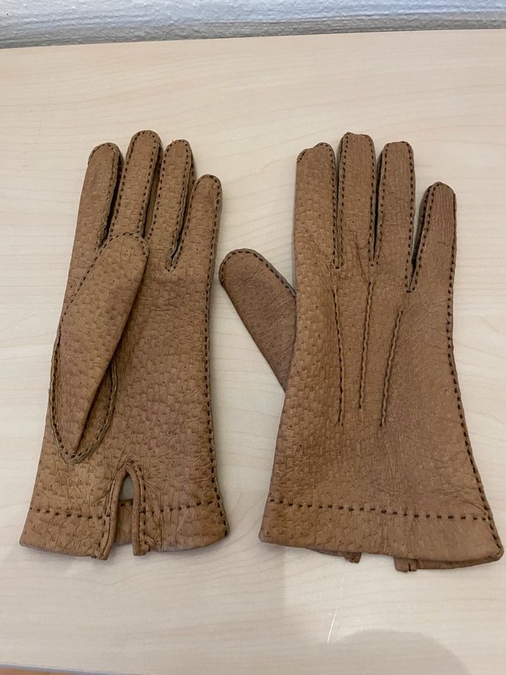 Leder Handschuhe Damen Seidenfutter Gr. 7 1/4 hellbraun wie neu in Ruderting