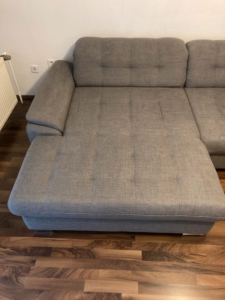 Schlafcouch Ecksofa mit Bettkasten in Köln