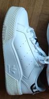 Adidas Schuhe Sneaker  Gr. 38 2/3 Sportschuhe Nordrhein-Westfalen - Dinslaken Vorschau