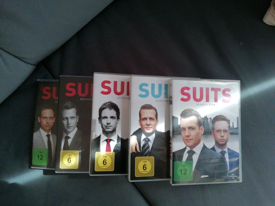 Suits - 1. bis 5. Staffel - DVD in Köln