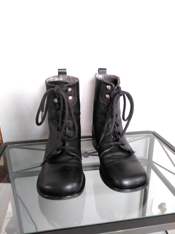 Schnürstiefel Gr. 37, schwarz, vegan, wenig getragen in Essen