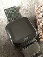 Fitbit versa mit Zubehör Hessen - Künzell Vorschau