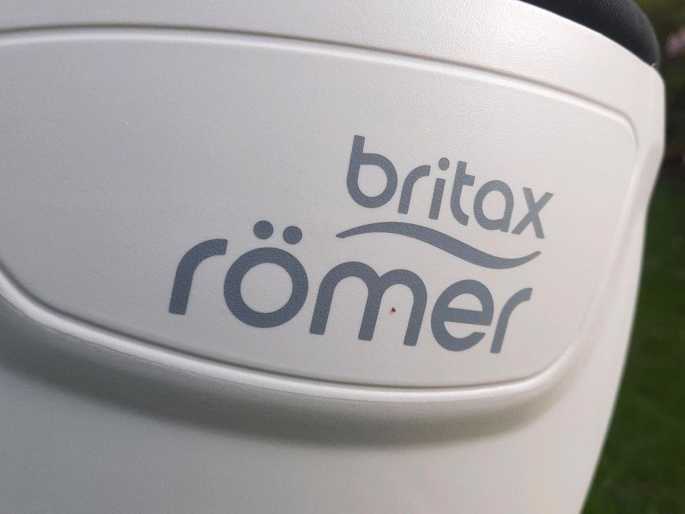 Britax Römer dualfix in Birkenwerder