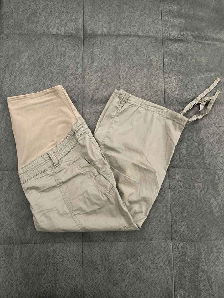 Hose Damenhose Shorts Umstandshose Schwangerschaftshose khaki 40 in Hannover