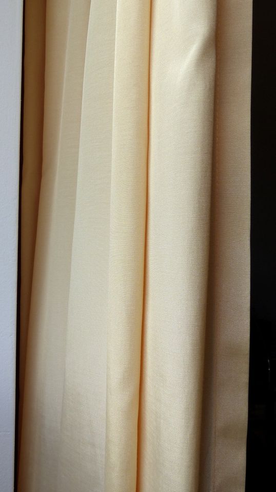 2 Vorhangschals Schlaufenschals Vorhänge gelb ca. 135 x 240 cm in Glinde