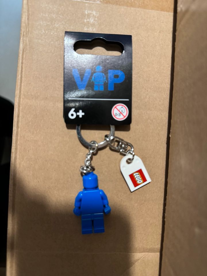 Lego VIP Schlüsselanhänger in Zeithain