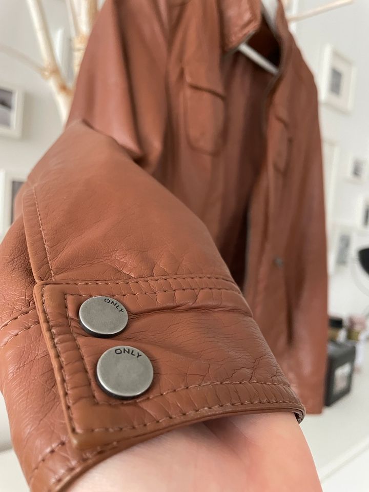 ONLY Lederjacke Kunstleder Cognac Camel in Uder