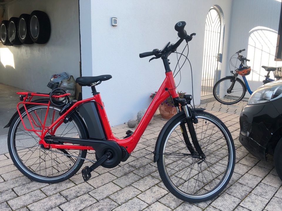 E bike Kalkhoff rot nahezu neuwertig in Bad Saulgau