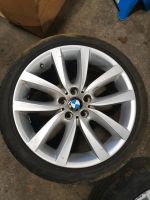 Bmw f10 f11 Alufelgen Sommerreifen 19 Zoll 245 40 19 Nordrhein-Westfalen - Remscheid Vorschau