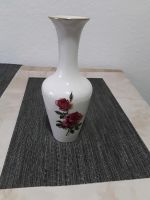 Blumenvase Porzellan Rosenmotiv vintage Nordrhein-Westfalen - Neukirchen-Vluyn Vorschau