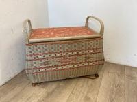 #A DDR Korbtruhe Sitztruhe Wäschetruhe Kunststoff grau Holz Sachsen - Burgstädt Vorschau