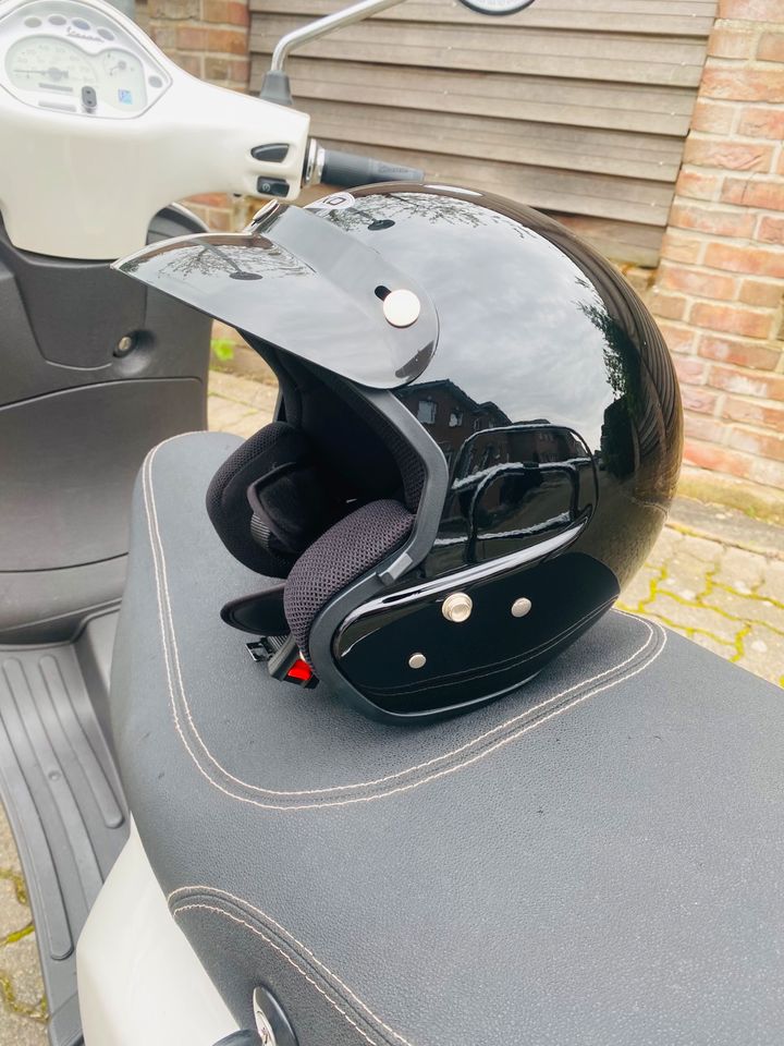 ❤️ Vespa LX 50 Piaggio 4 Takter weiß ❤️ inkl 3 Helme von Nexo in Erkelenz