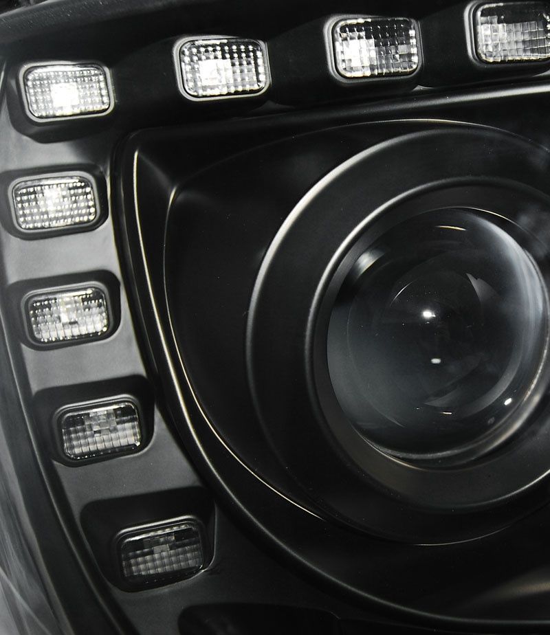 Tuning-Tec LED Tagfahrlicht Scheinwerfer für VW T5 GP (Facelift) in Viersen