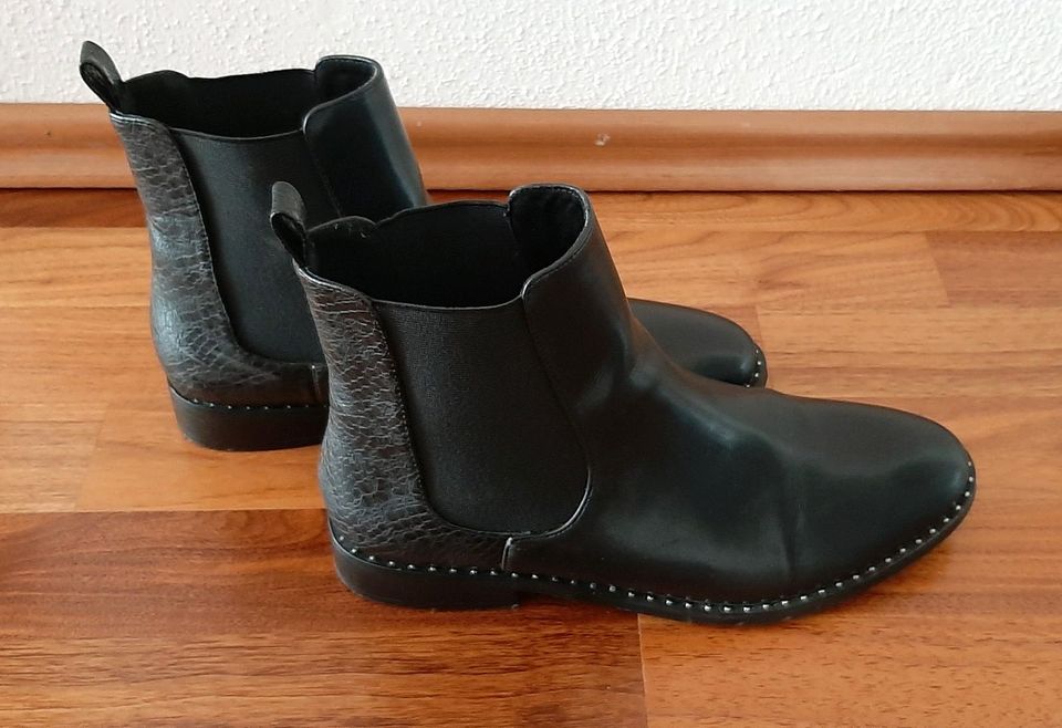 Chelsea Boots 'PETUNIA' schwarz Größe 38 in Aalen