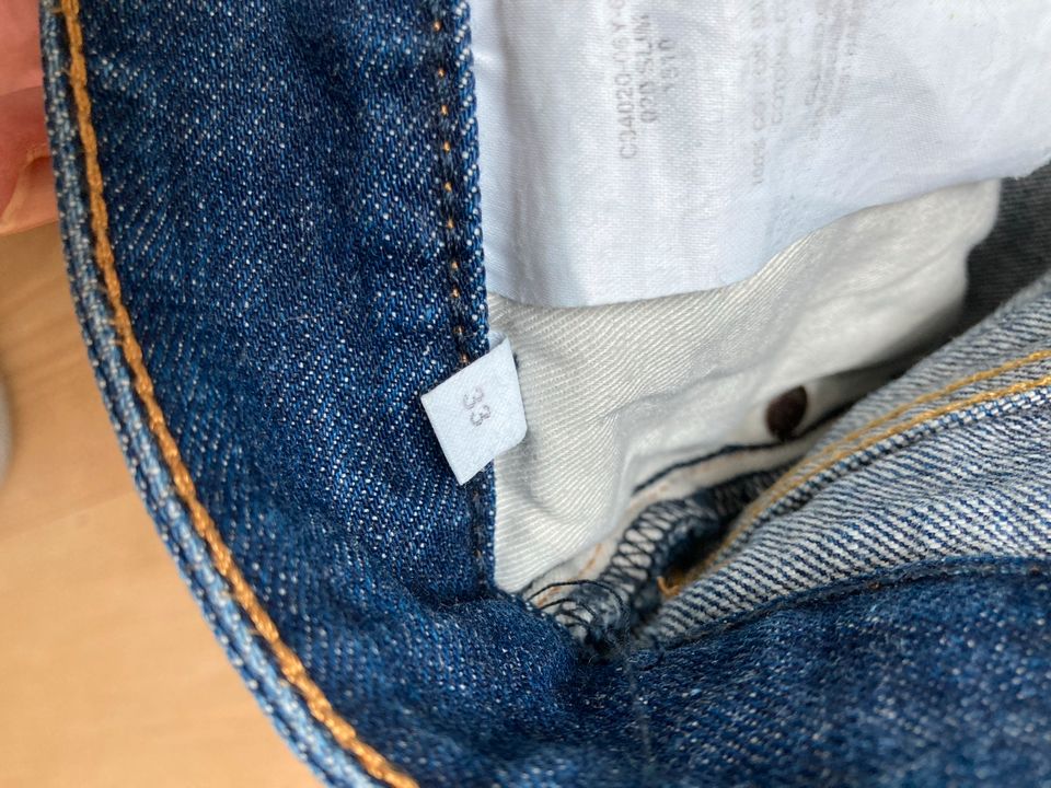 Closed Jeans 33 blau in Lörrach