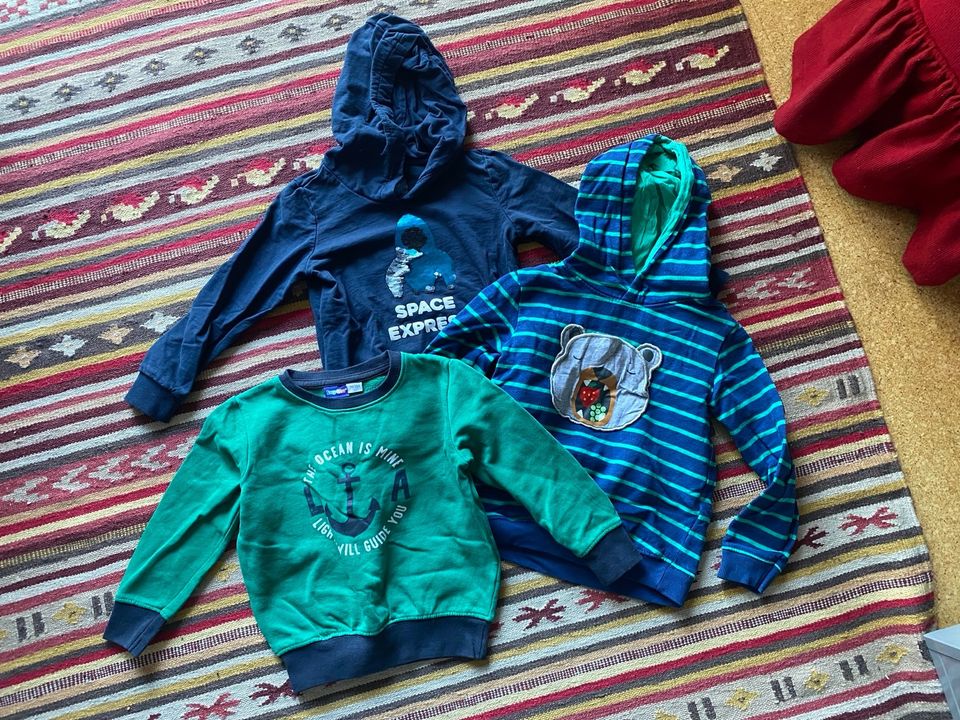 Pullover Paket Set hoodie Sweatshirt Wendepailetten Jacke Shirt in Gießen