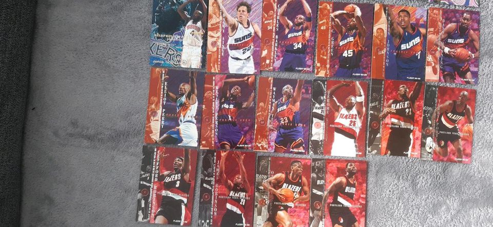 22 NBA Trading Cards Fleer 95-96 m Charles Barkley in Freiburg im Breisgau