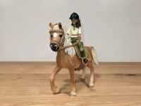 Schleich 42414 Sarah & Mystery Pferd Reiter Kr. München - Grasbrunn Vorschau