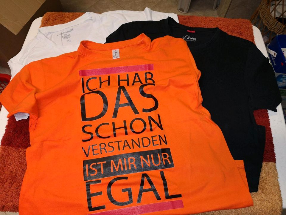 Herren T-shirts im bunten 9 er Pack in Falkensee