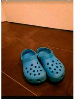 Coole  Crocs C13 blau von 1 Kind getragen 29 30 Nordrhein-Westfalen - Schwelm Vorschau