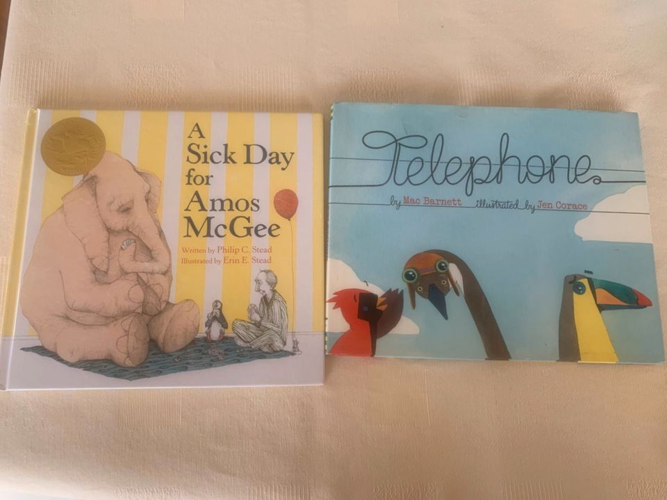 2 Englischsprachige Bücher: A Sick Day for Amos McGee und Telepho in Gaimersheim