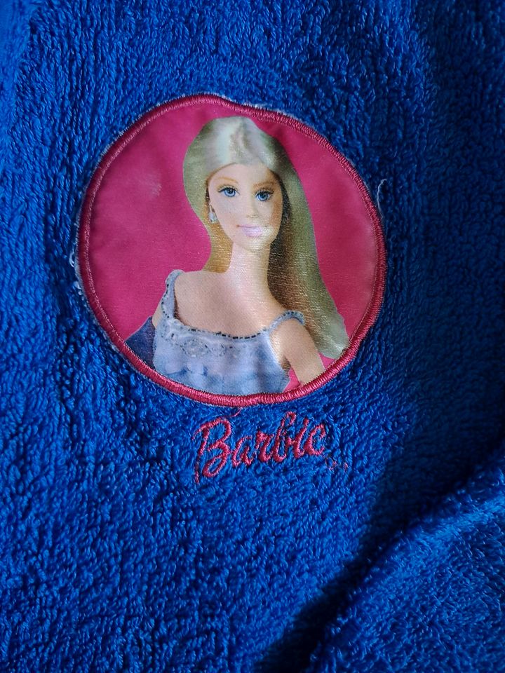 Bademantel von Barbie Gr. 140 blau in Evessen